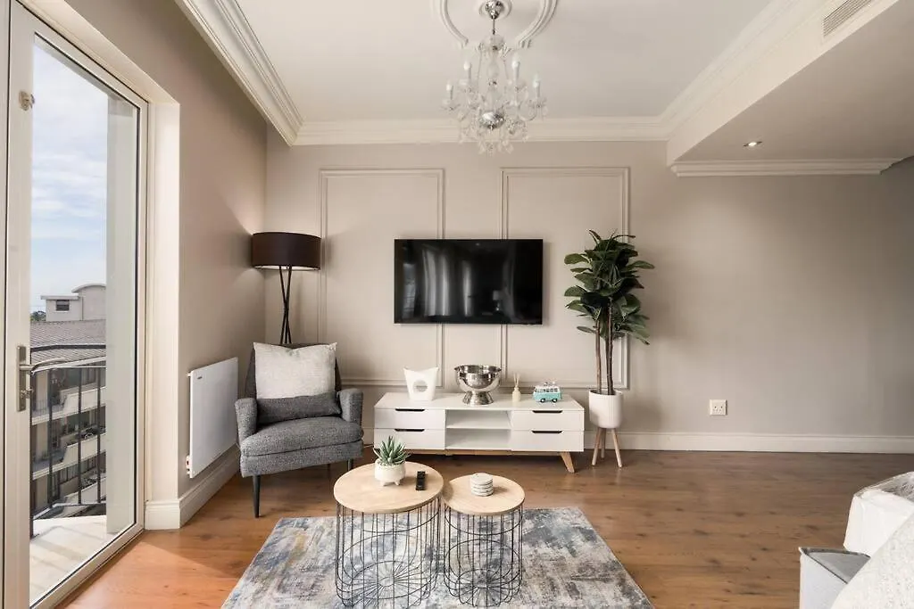 Elegant Cape Royale Suite Cape Town 0*,